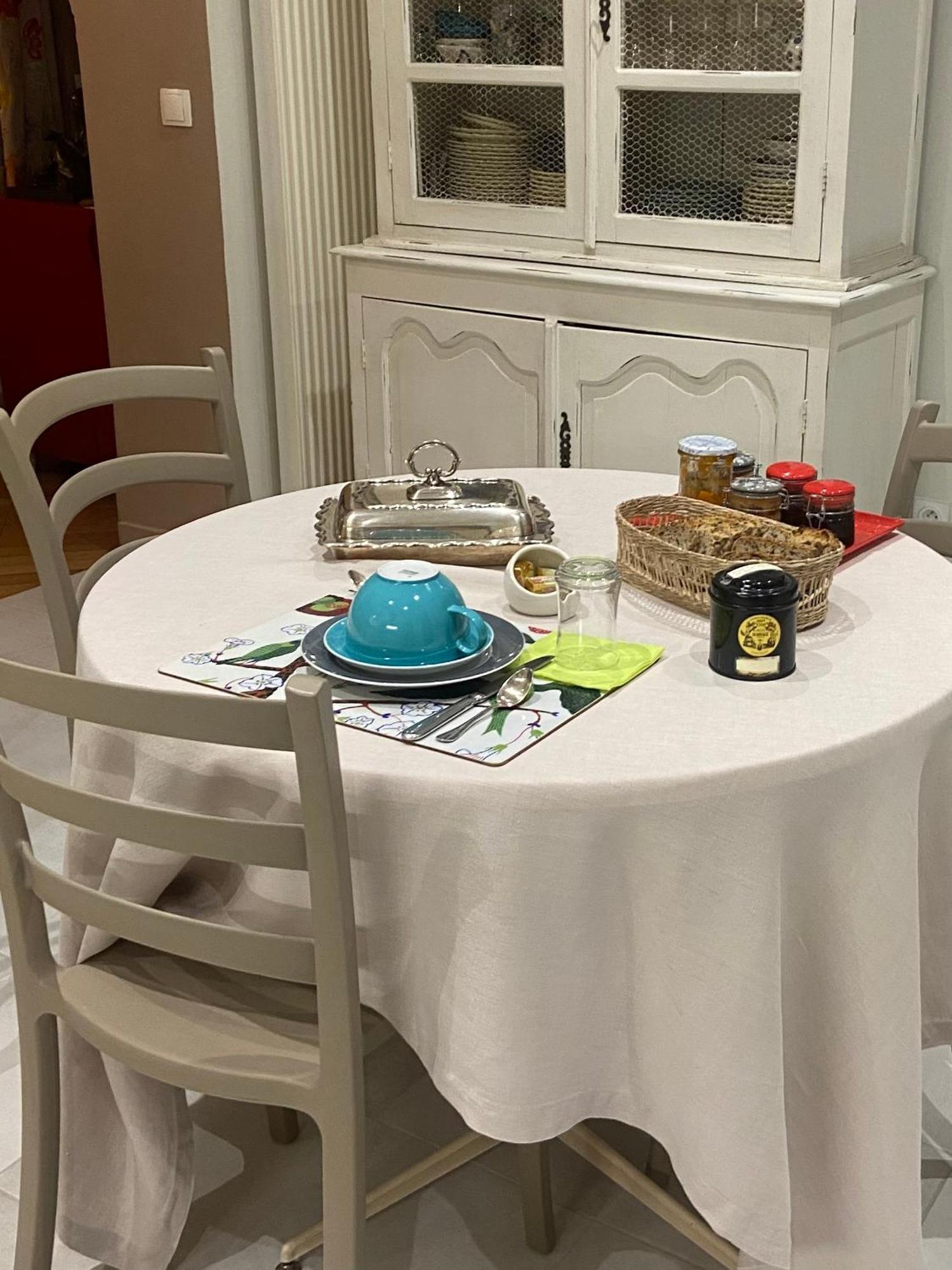 Calme , Proche Du Centre, Grande Terrasse, Petit Dejeuner Bordeaux Eksteriør bilde